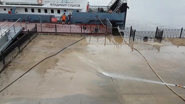 Благовещенск. Уровень Амура. Чистят набережную. смотреть онлайн