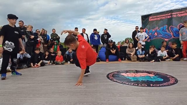 СЕРЖ vs ПЕСТРЫЙ | ТОП 8 KIDS | KIDS DAY г. Салават смотреть онлайн