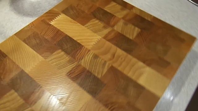 ADM Wood. Торцевая разделочная доска из ясеня и дуба. Уникальная конструкция. смотреть онлайн