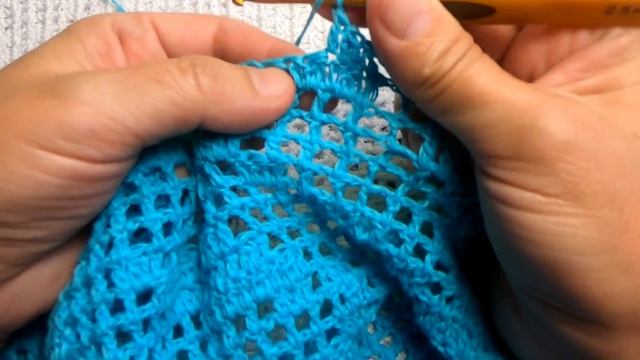 Филейная МАЕЧКА - ТОП " Тюльпаны" Вязание КРЮЧКОМ , crochet blouse ( В № 213)