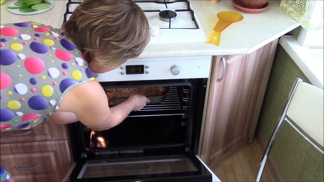 Вместо котлет улетная запеканка, а к запеканке вкуснейший соус. смотреть онлайн