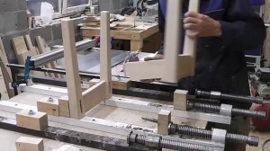 Табурет с косыми ножками на шипах и "сухарях" ч.2