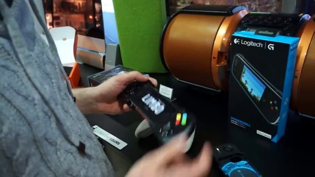 Джойстик Moga для iPhone смотреть онлайн