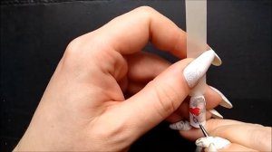 Простой рисунок на ногтях гель лаком. Дизайн к дню святого Валентина. Ежик