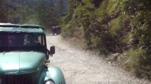 Абхазия. Пробки на дороге к Гекскому водопаду.