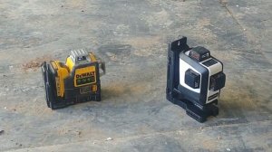 Абзор уровня 3d Dewalt vs kapro 883 g
