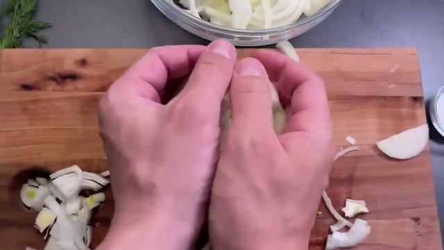 Так можно приготовить ЛЮБУЮ рыбу, но хек получается вкуснее всего! смотреть онлайн