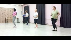 Бачата Доминикана соло. Школа "Танцуем вместе" для полных дам. Танцы для похудения.