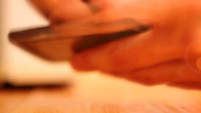 Показываю Как можно за 1 секунду зарядить телефон на 100%