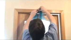 Установка антимоскитной сетки