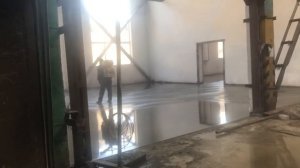 Покрытие бетонных полов лаком