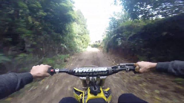 Suzuki RM 85 2 STROKE смотреть онлайн