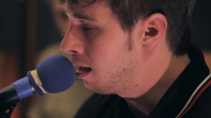 Foster The People - "Pumped Up Kicks" Acoustic (High Quality)