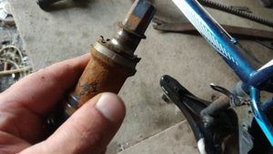 Замена коретки на скоростном велосипеде ,,Стингер кайман,,