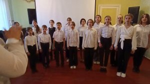 рнп  "Сел комарик на дубочек"