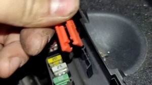 Рено Эспейс 4 / Renault Espace 4 не работает дополнительная розетка 12V
