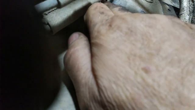 Как заглушить или восстановить клапан егр если сломались болты крепления трубки.Датчик коленвала и смотреть онлайн