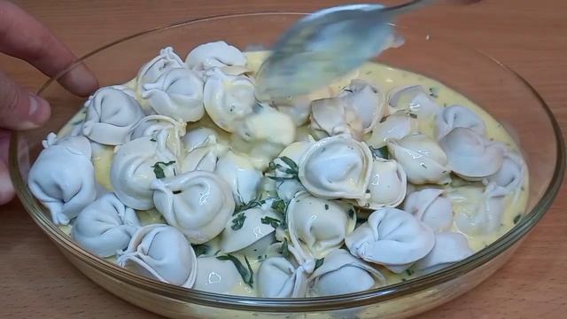 Такое Блюдо вы захотите приготовить ещё не один раз/ Пельмени запечённые в духовке с сыром и... смотреть онлайн