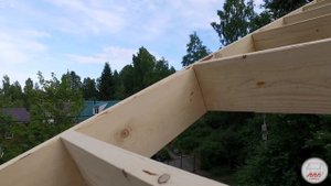 Каркасный дом на УШП в стиле шале: продолжаем делать крышу | 10-й день стройки #75.10