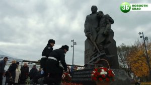 В Ростокине освятили памятник ополченцам