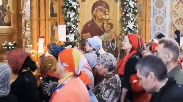 Иверская Икона Божией Матери. 25 февраля День памяти Иверской иконы Божией матери. смотреть онлайн