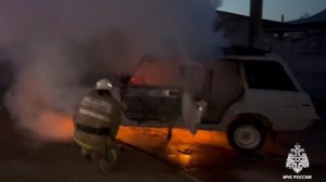 В Кировском районе Крыма загорелся автомобиль