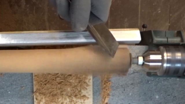 Ручка для мейселя на самодельном токарном станке. смотреть онлайн