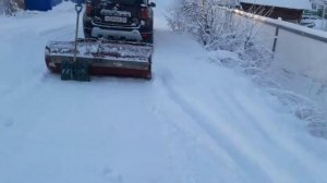 Дастер с отвалом чистка снега