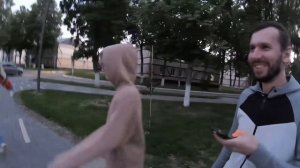 Открытый бассейн в Бавлах. Разбитые окна дома культуры.