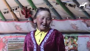 № 54. "Бышкан сүттүӊ быштаа-ла дег" / "Словно из поспевшего молока быштак" (исп. К. Д. Монгуш)