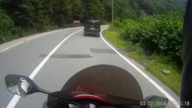 VFR 1200F... Ayder Yaylasına çıkış yolu смотреть онлайн