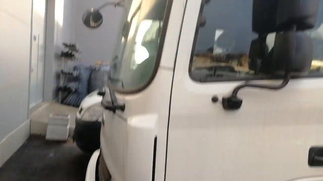 Hyundai HD120 с фургоном под заморозку смотреть онлайн