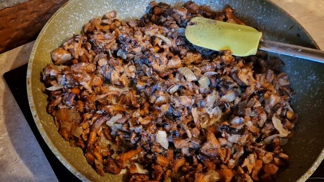 Эстония.Чудское озеро.Жареные лисички,соус на молодую картошку.Блюдо которое всегда едим летом.Влог