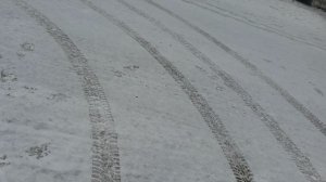 Смещение задних колес относмтельно передних к центру поворота