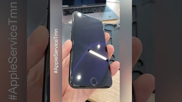 Заменить стекло iPhone 8 в Тюмени