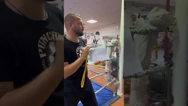 тренировка на постановку серий ударов смотреть онлайн