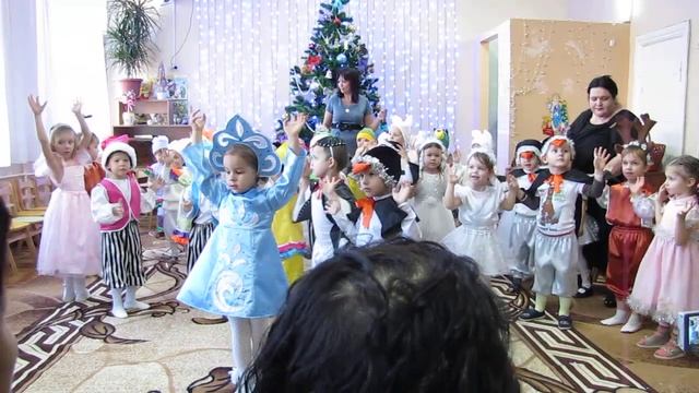 Мои северные олени :) Танец смотреть онлайн