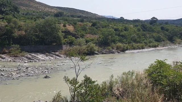 Влог №123 Поездка в Грузию номер 2 Часть 1 - Арбуз, Пирог, Обменка, Мцхета, Кура смотреть онлайн