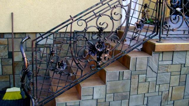 Перила 96 Кованые лестничные ограждения в Днепропетровске фото ограждение для лестницы Днепр смотреть онлайн