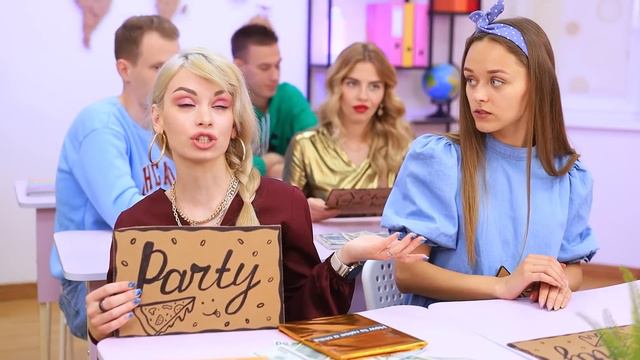 Бедная Vs Богатая Vs Гига богатая Студентка