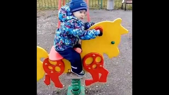 На прогулке с аутистом. #аутизм #аутист #особенныйребенок #яаутист