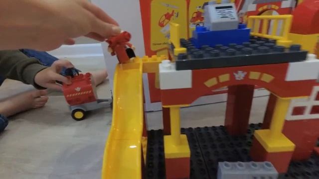 Пожарная Станция Открываем упаковку с игрушками Конструктор для детей Полесье WADER Подарок Мирона