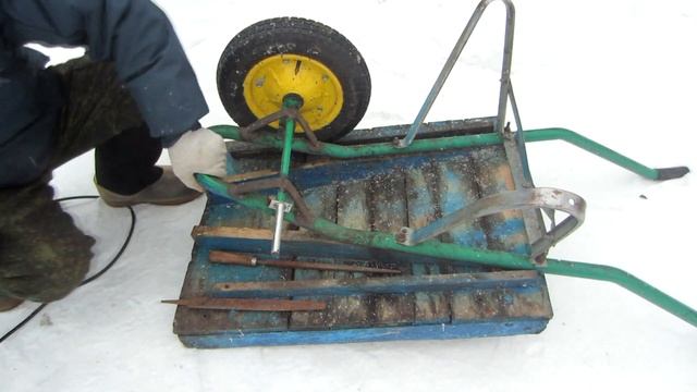 РЕМОНТ САДОВОЙ ПАСЕЧНОЙ ТЕЛЕЖКИ И ЕЁ ДОРАБОТКА, СМЕНА ПОДШИПНИКОВ В КОЛЕСАХ смотреть онлайн