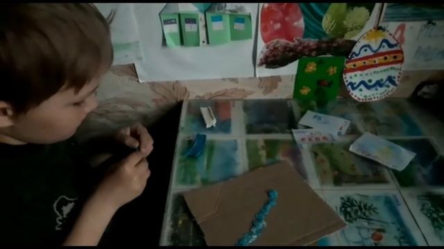 Видео-отчет по рисованию и лепке "Цветущая поляна" в группе "Звоночки" смотреть онлайн