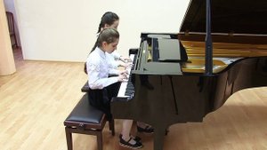 П.И.Чайковский "Красная шапочка и Волк" из балета "Спящая красавица"; Мийо "Бразильский танец"