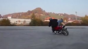 трюки на мотоциклах)