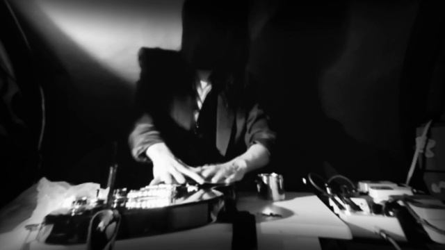 Room173 - ANTIDOTe (experimental performance by Glebetz -10032020) смотреть онлайн