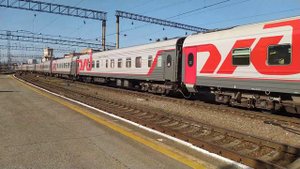 ЭП2К 115 с поездом 116 Адлер Томск 2 прибывает на ст.Тюмень