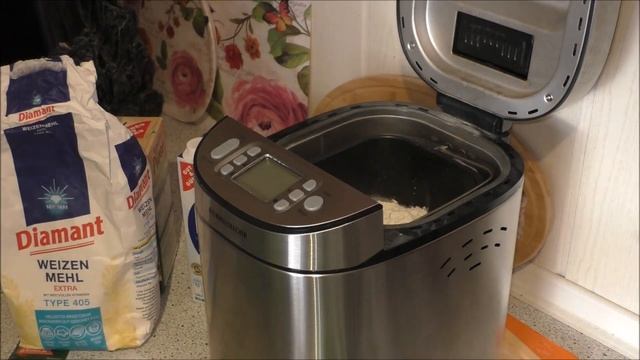 Kartoffelbrot -selbst gemischt - im Brotbackautomaten von Rommelsbacher смотреть онлайн