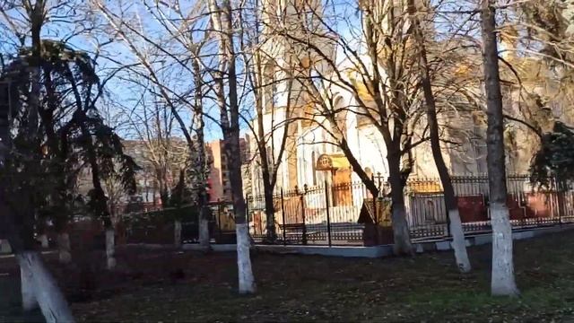 Славянск 19 декабря 2022 —Центр, церковь; рынок, памятник. смотреть онлайн